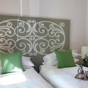 Santa Monica Luxury 2*, Roma Italia